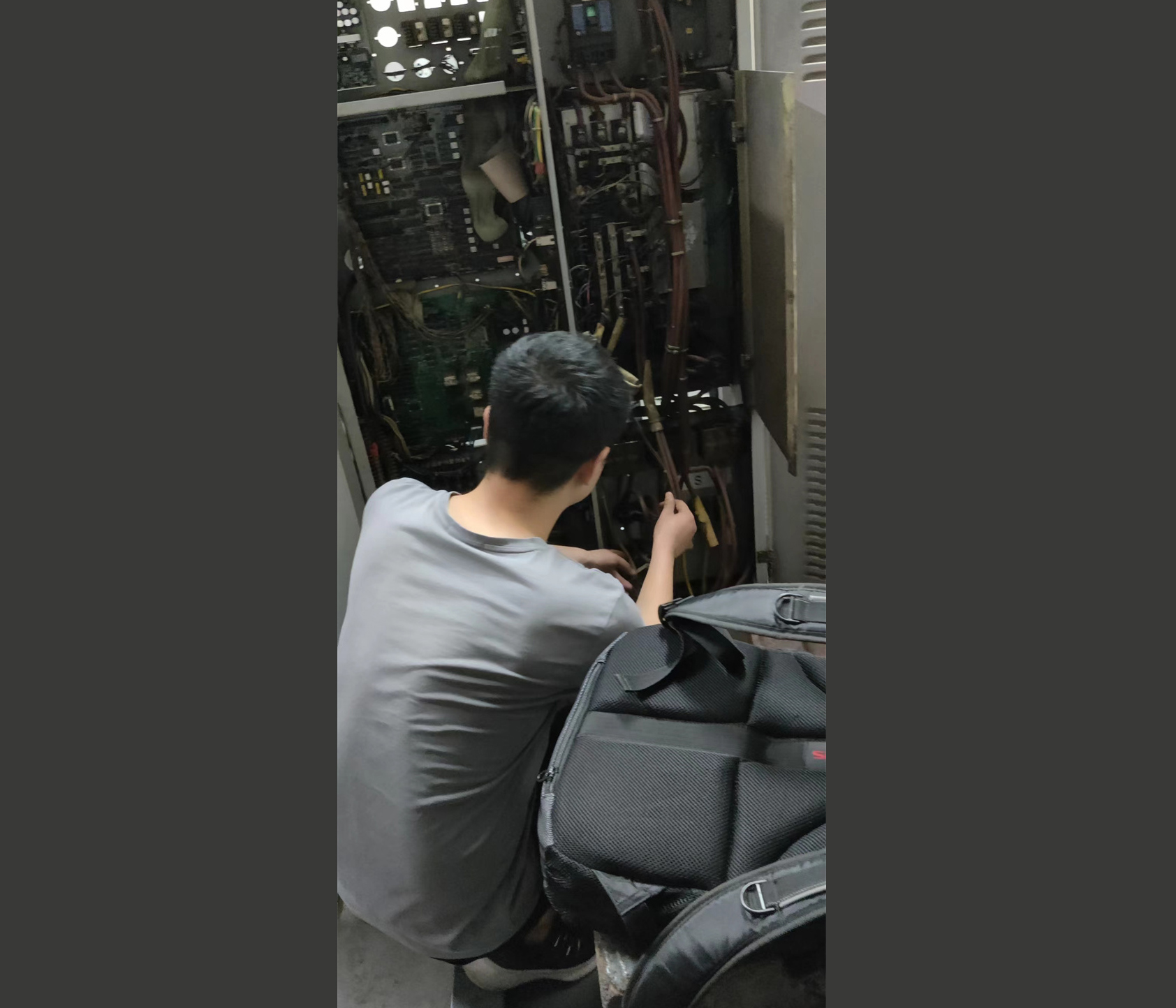 日立VFMG电梯现场维修