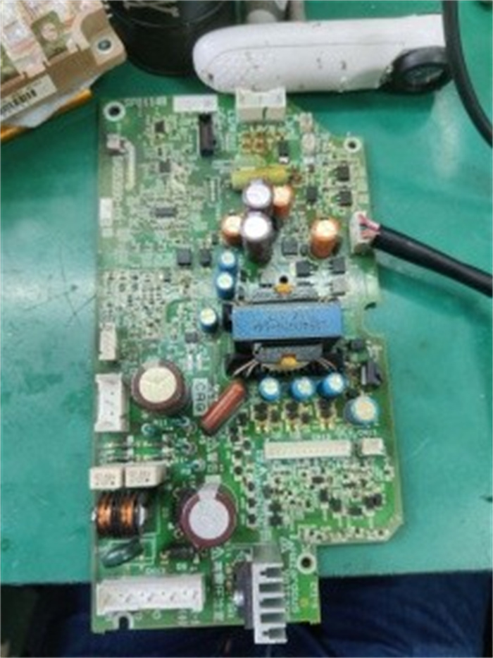 三菱A800变频器电源板维修