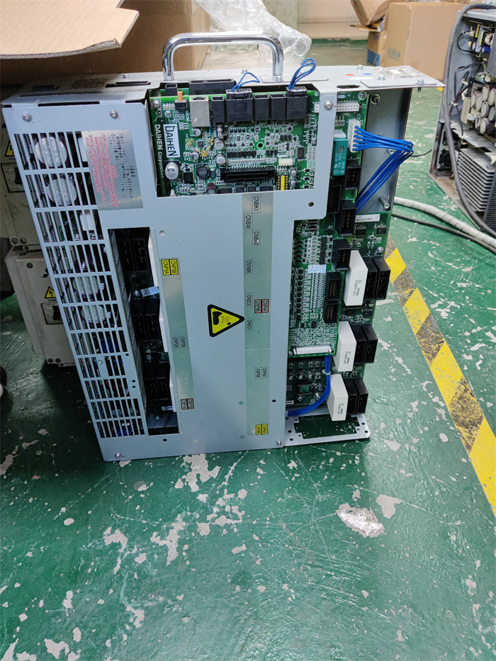 那智不二越或OTC六轴驱动器维修